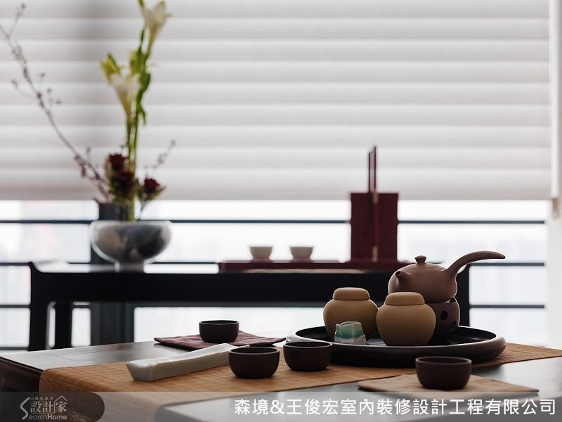 軟裝佈置,對空間影響甚鉅,對岸精裝的高樓層現代宅邸