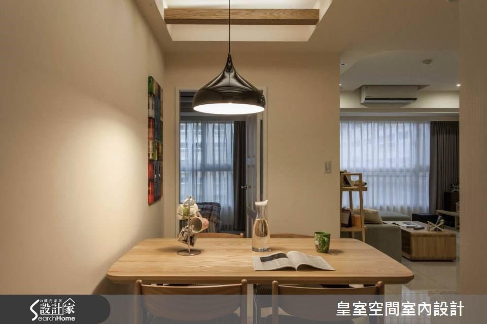 今天小編要介紹的是位於新竹市一間 25 坪兩房一廳的新