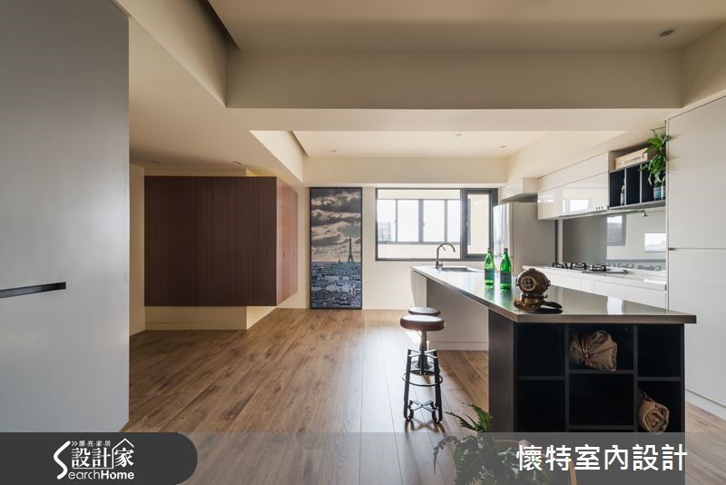 我們今天來到位在台中市區這間 35 坪的現代風居家空間