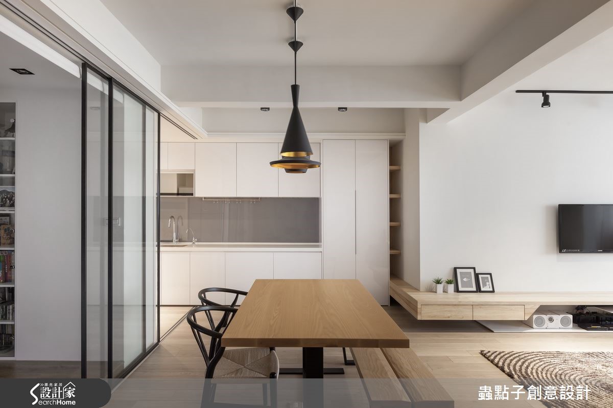 本屋案位於新北市板橋區,空間坪數 28 坪,屬於老屋翻