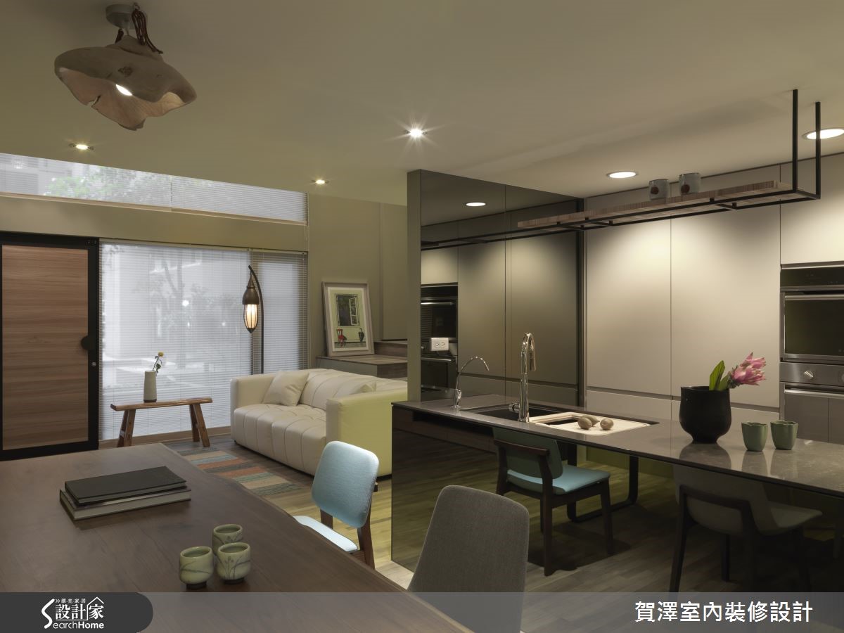 新竹竹北市巷弄內的 30 坪中古屋,設計師替空間加入開