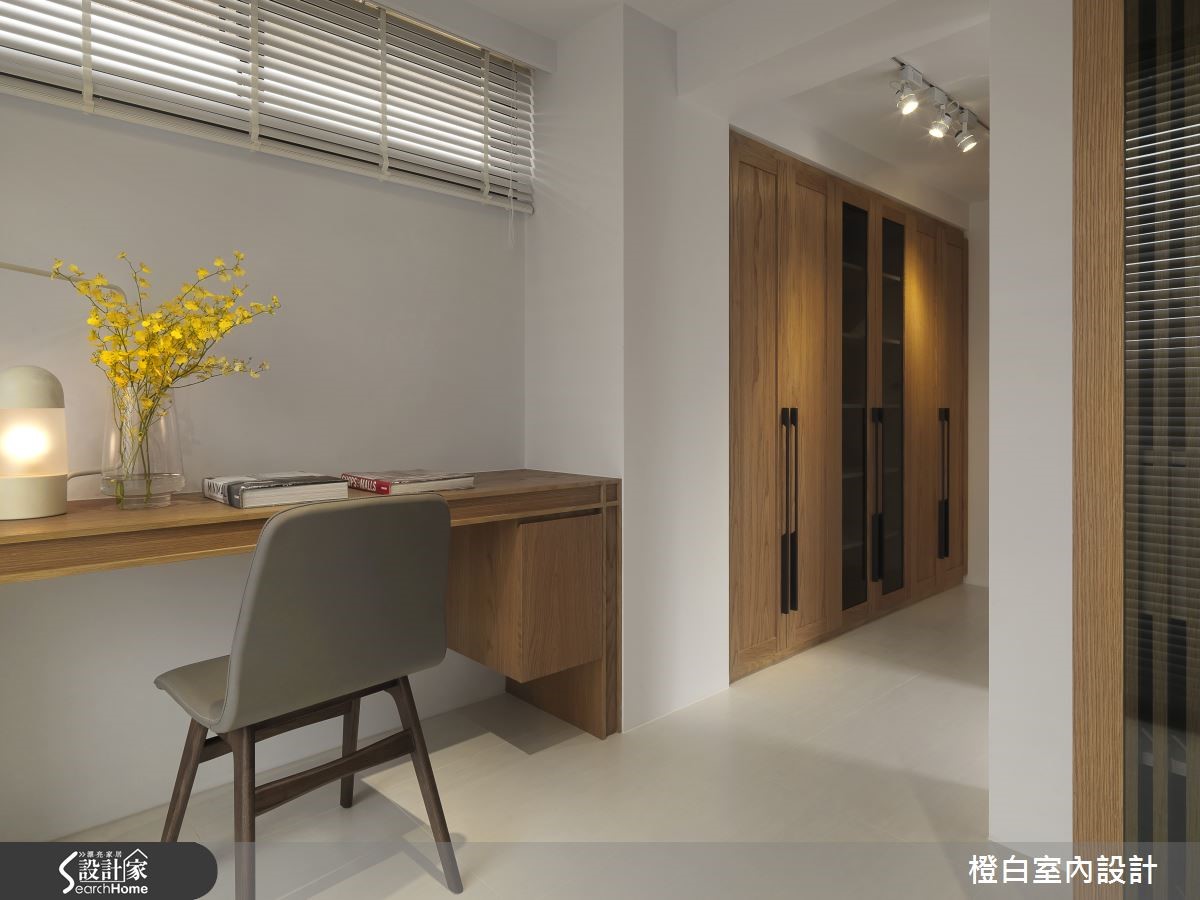 設計師精確利用房屋既有空間與光源優勢,援引大面積採