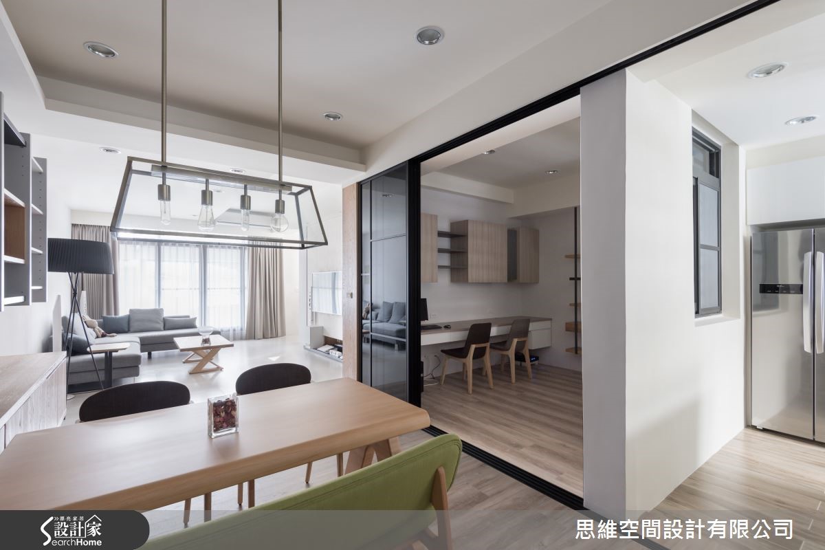 位於台中市區屋齡 30 年的透天厝,原本屋況不佳,過小