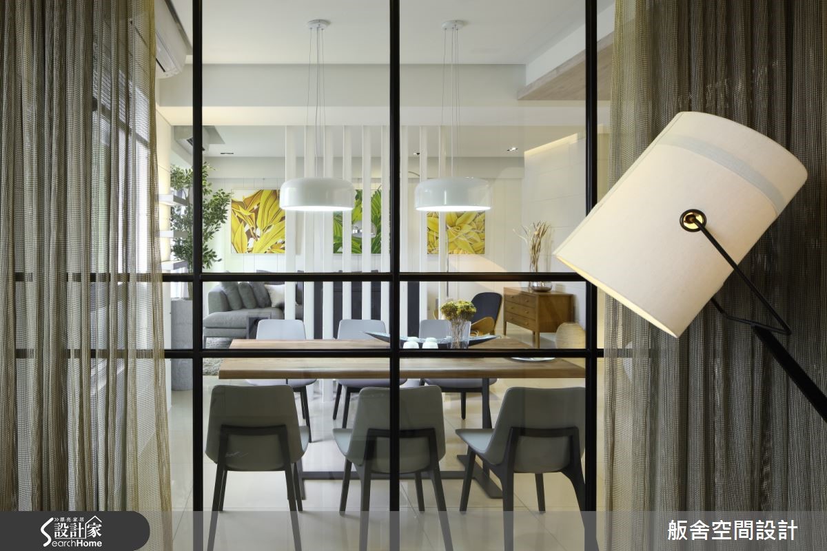 本案位於台北市,是間 35 坪大的新成屋,由於屋主夫婦