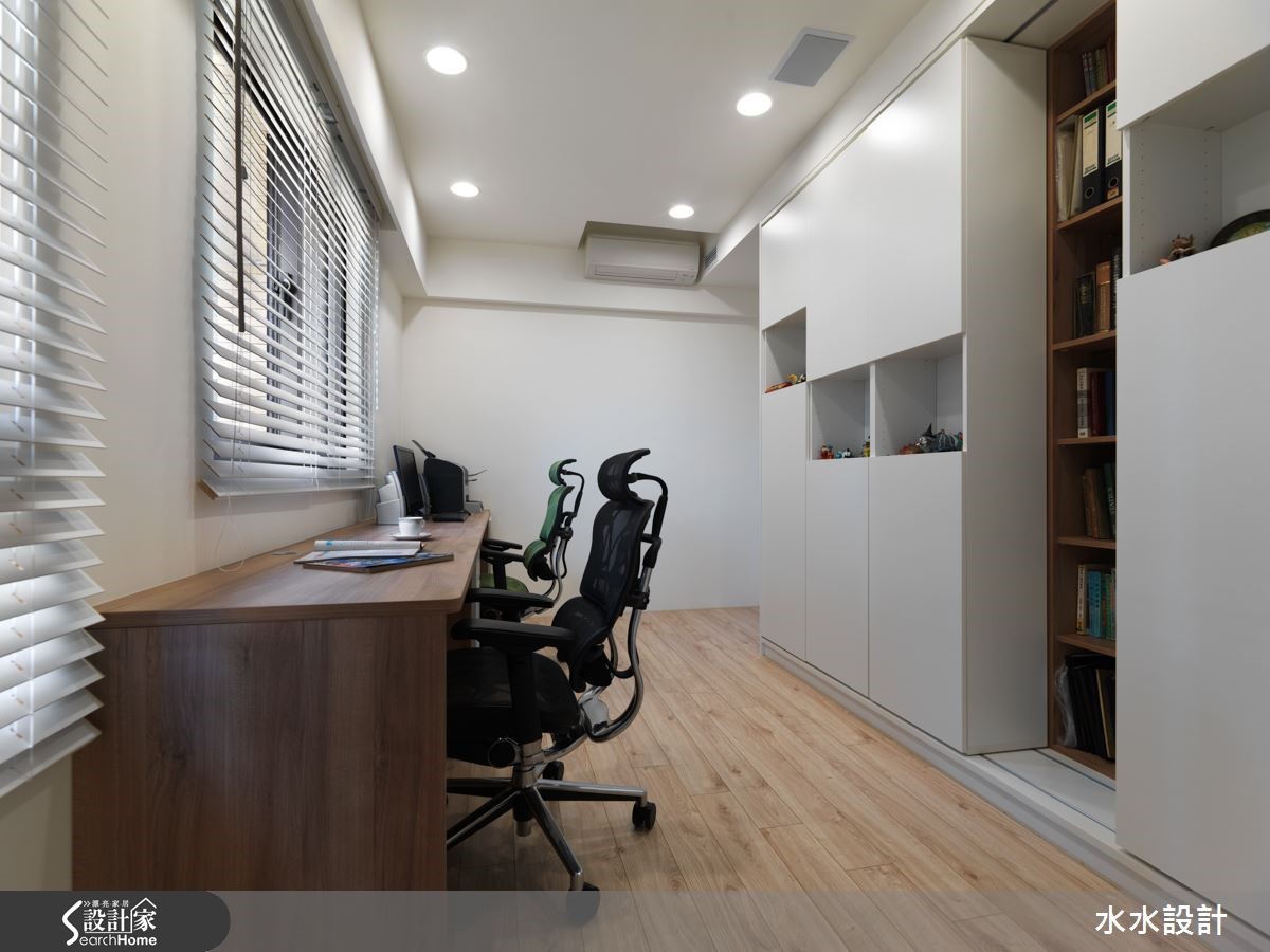 位於新北市新莊的 35 坪居家,屋主夫妻為教職人員,一