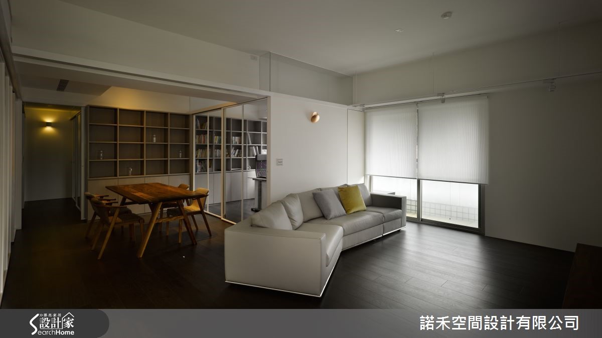 位於內湖的 35 坪空間,為屋主夫妻和孩子的共同居家,