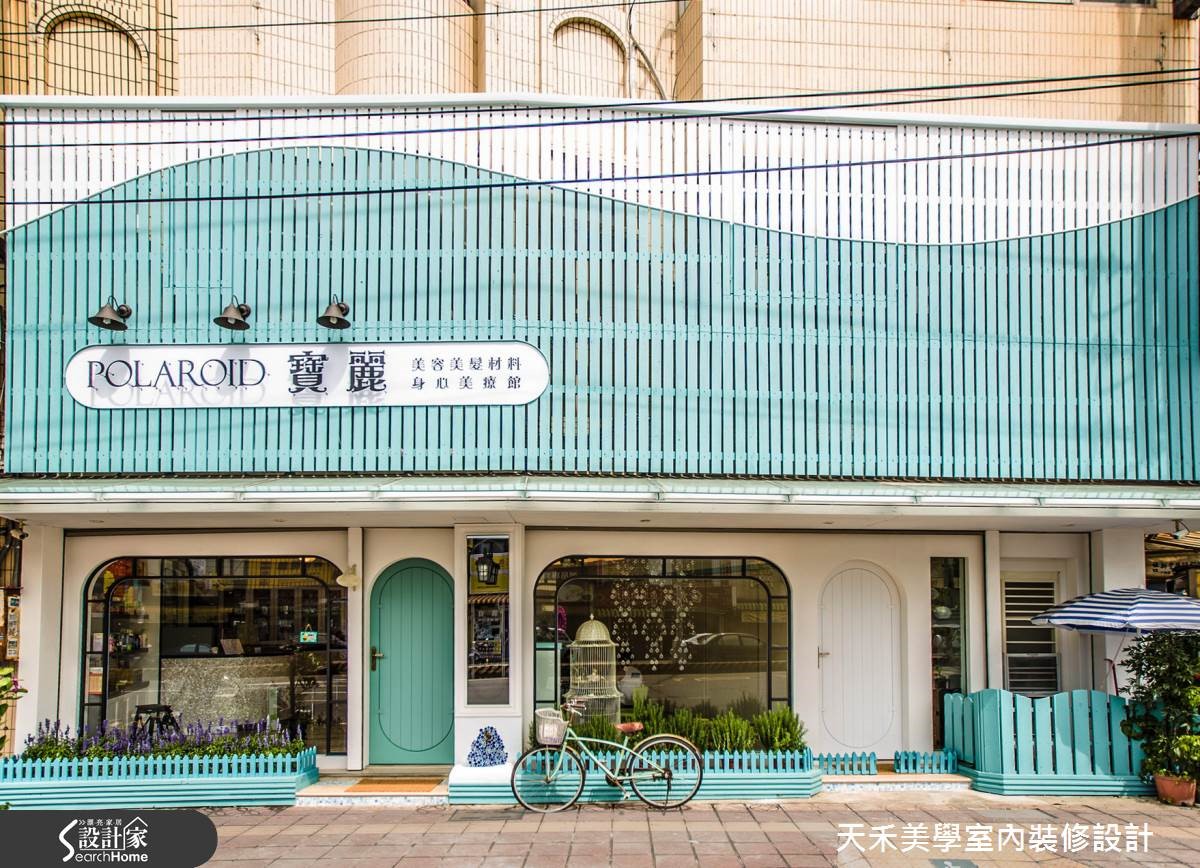 設計師在僅一個月的施工期限內將 35 坪、屋齡超過 15