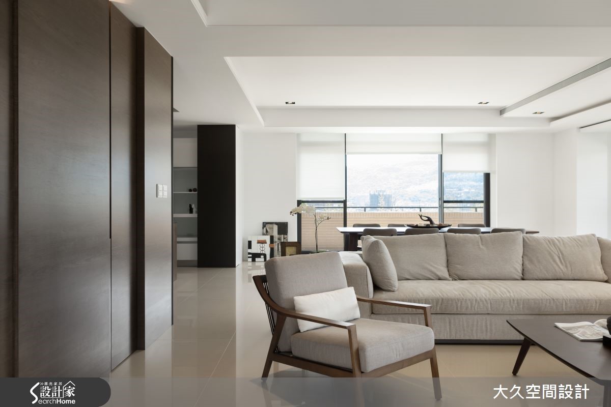 俗話說:「Less is more」,在繁忙嘈雜的都市裡,不少