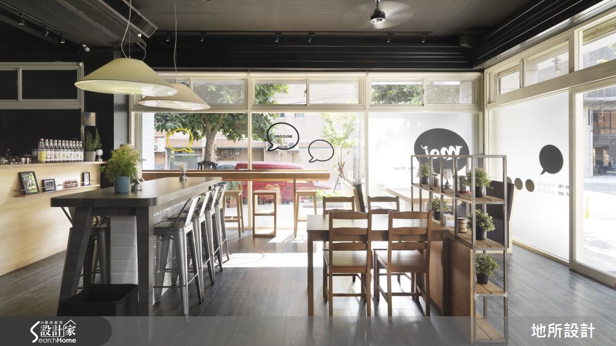 躋身於桃園巷弄裡的「 Moi the diner 」早午餐廳,少
