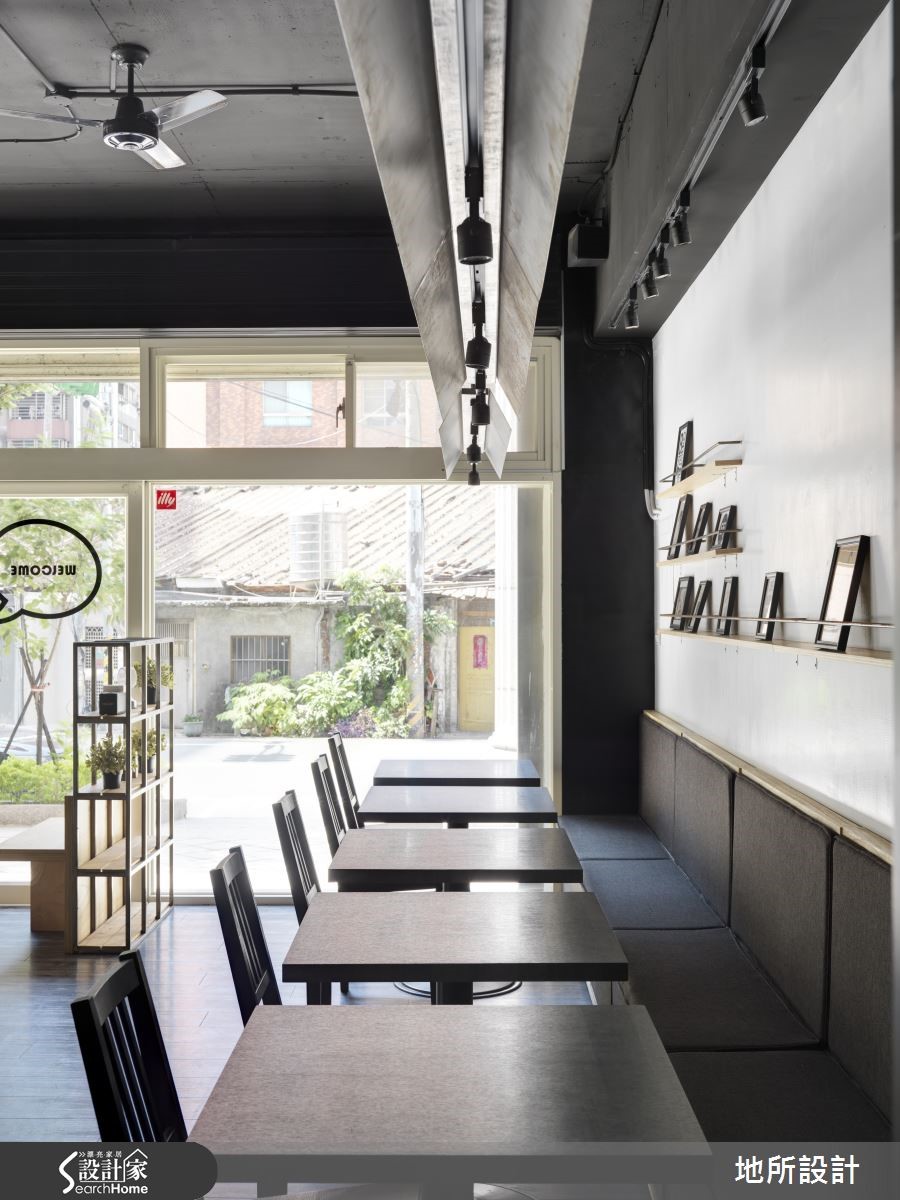 躋身於桃園巷弄裡的「 Moi the diner 」早午餐廳,少
