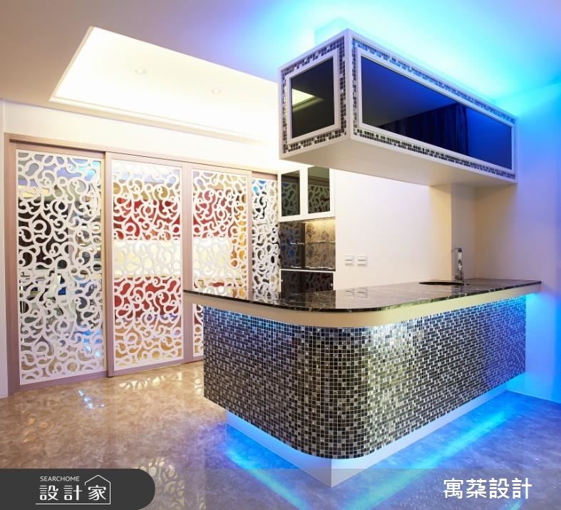 隨著年齡與地位的不同,老中青不同世代的男士們,對居