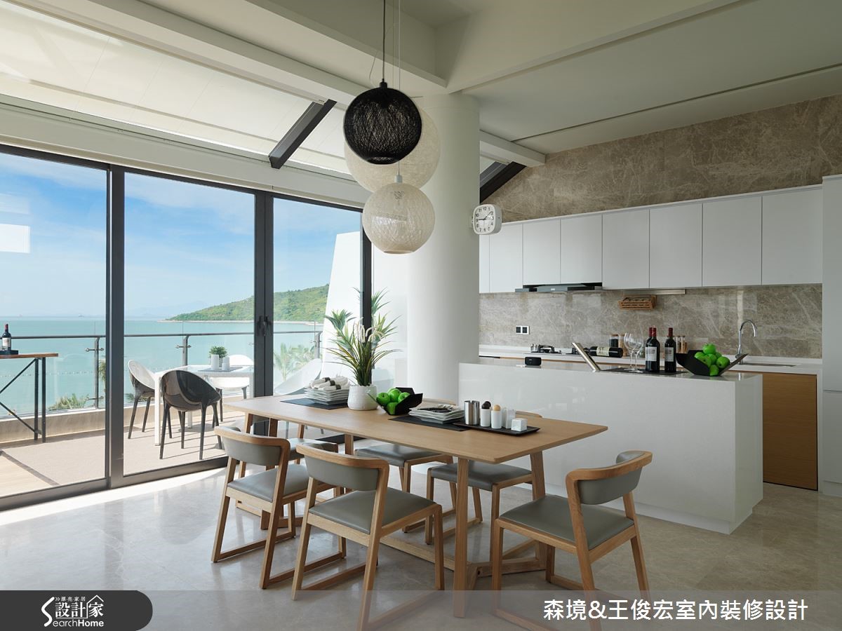 擁有一片海,是事業有成的屋主夫妻的夢想。於是在深圳