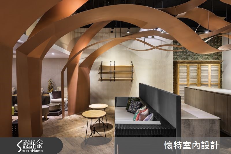 下班後,不如就到泰式按摩店體驗舒適有勁的按摩手法,