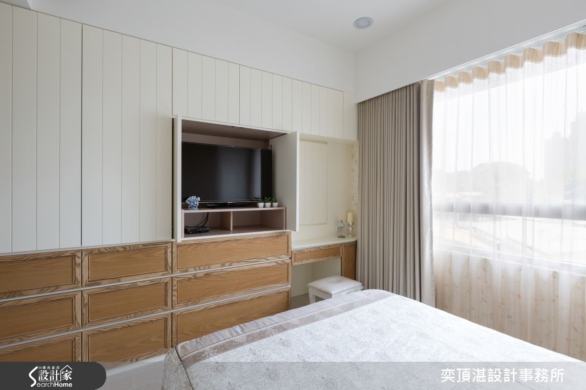 位於新北市新店區的 24 坪住宅,是一對夫妻的退休居所