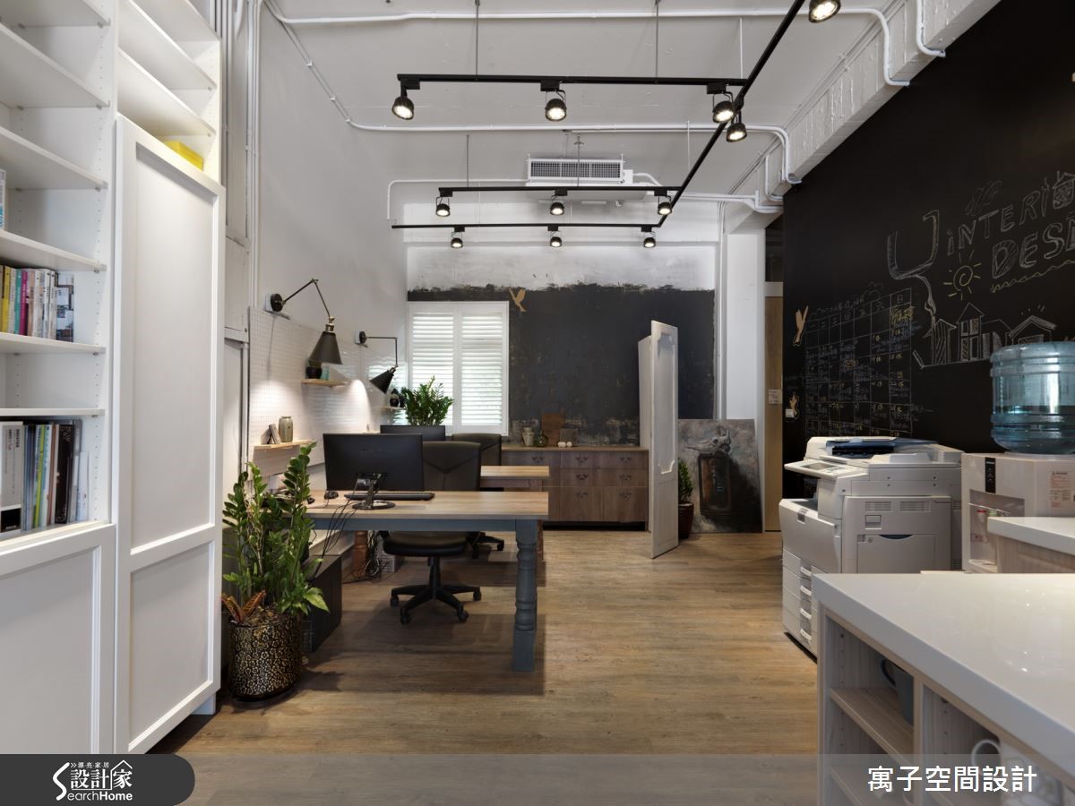 在設計家網站上瀏覽了不少設計師的作品,應該有不少人