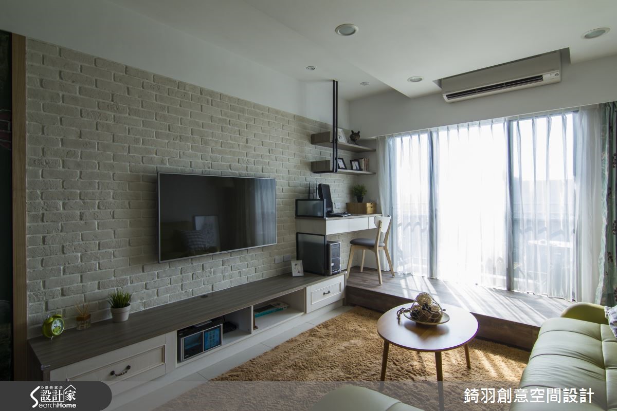 由於屋主工作繁忙,希望下班回到家後,可遠離喧囂、卸