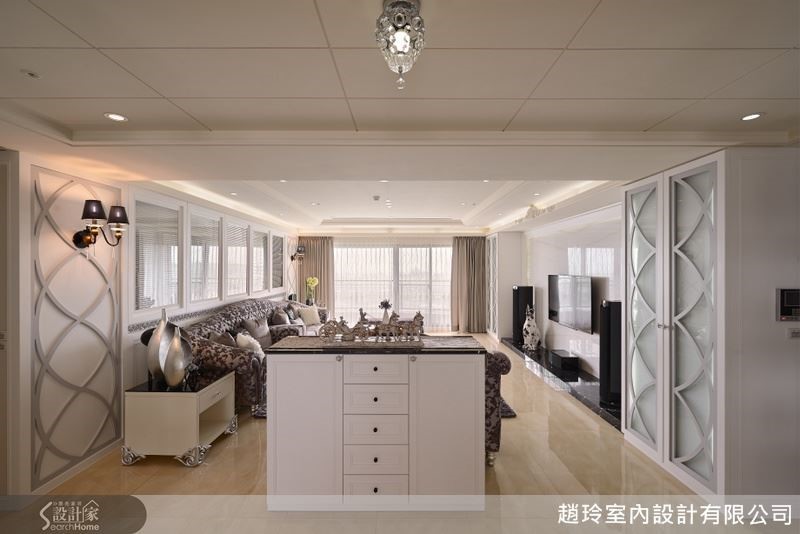 經營化學顏料工廠數十年的業主,事業版圖極大,幾乎擴