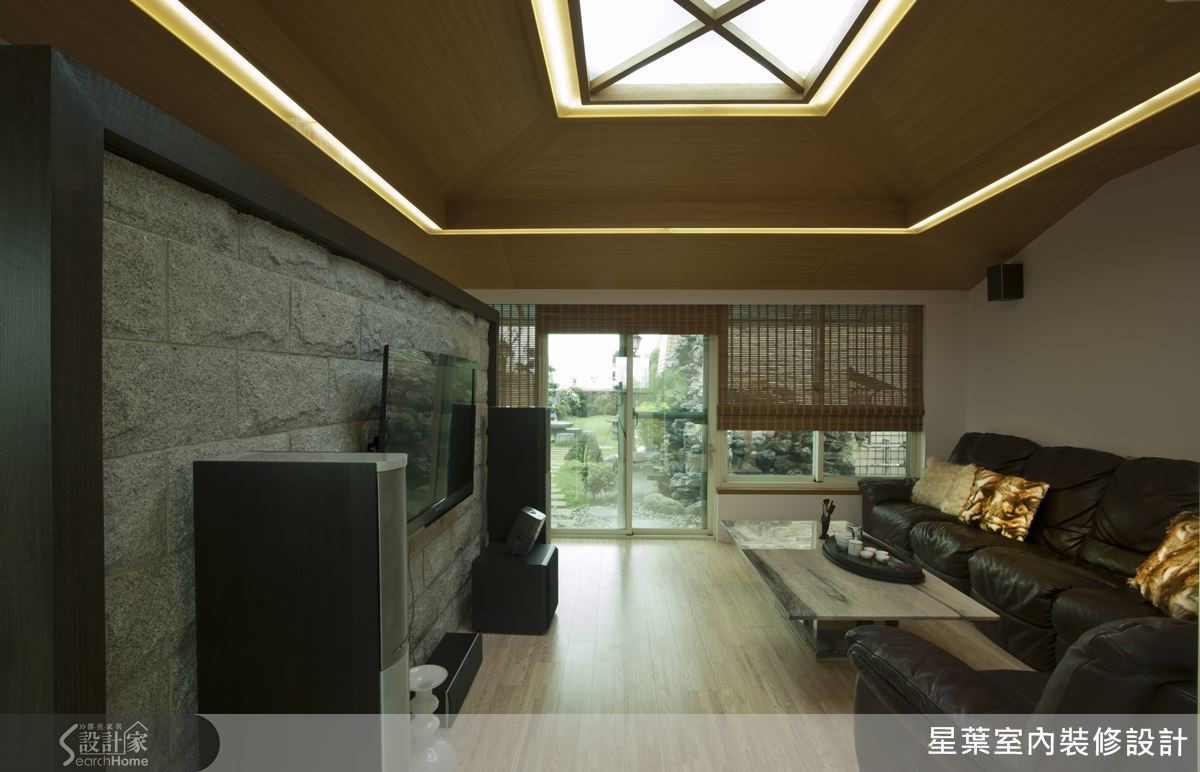 一間坐落於新莊、屋齡已有十來年中古住宅,在經由溫故
