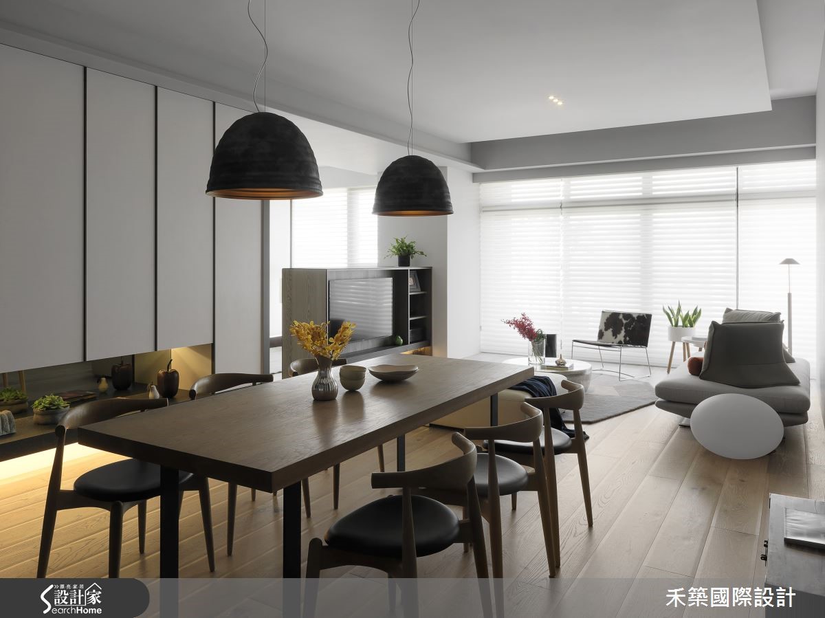 本案例為 50 坪居宅,是從事廣告媒體相關工作夫婦和兩