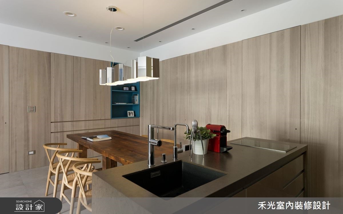 居住在 40 坪老屋的一家五口,因為 3 個孩子需要大量