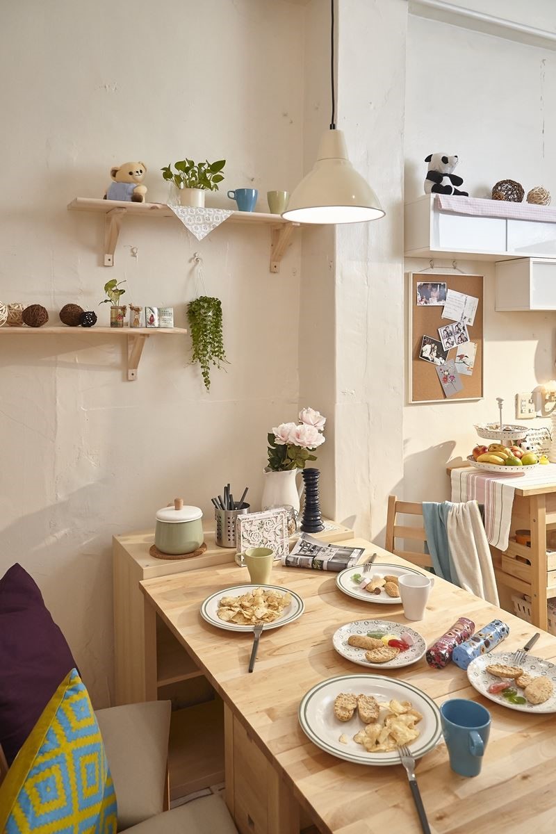 運用家具櫃體:IKEA EKBY JÄRPEN 掛牆式層架NT.$495元~NT.755元 運用家具櫃體:IKEA EKBY JÄRPEN 掛牆式層架NT.$495元~NT.755元