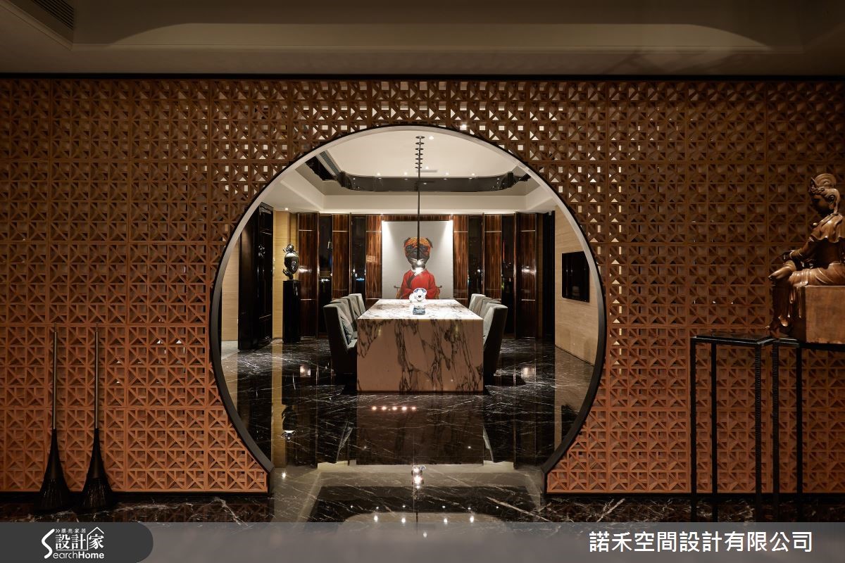 三戶打通 250 坪的大尺度住宅,顛覆奢華定義,以《紅