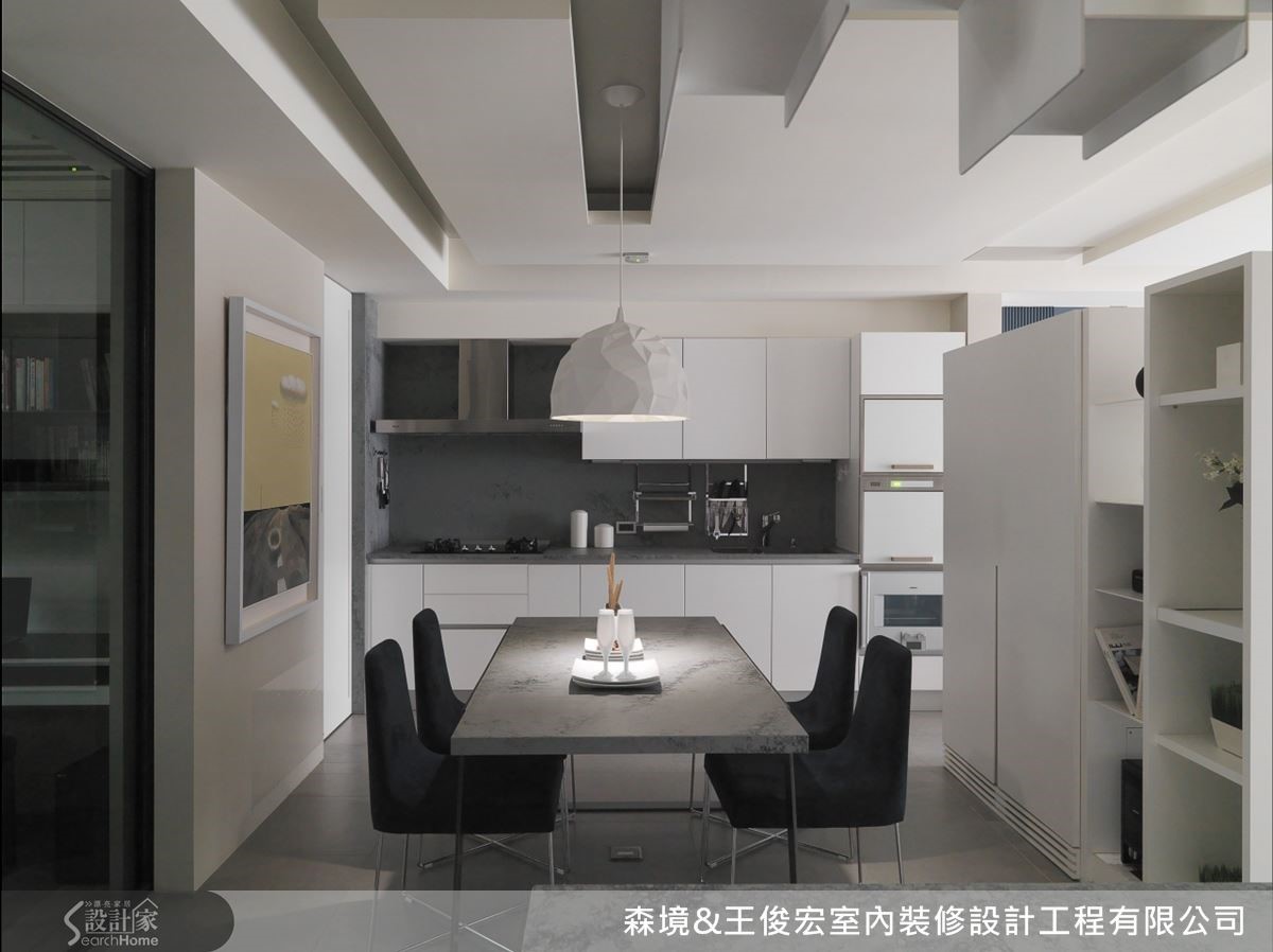 老房子的問題多半出在採光、通風不良,或格局、動線不