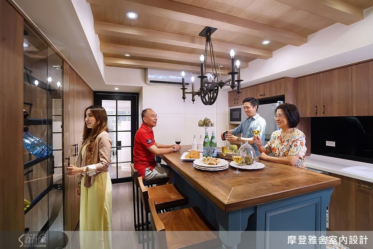 經由摩登雅舍室內設計量身訂製的住宅,不論公、私領域