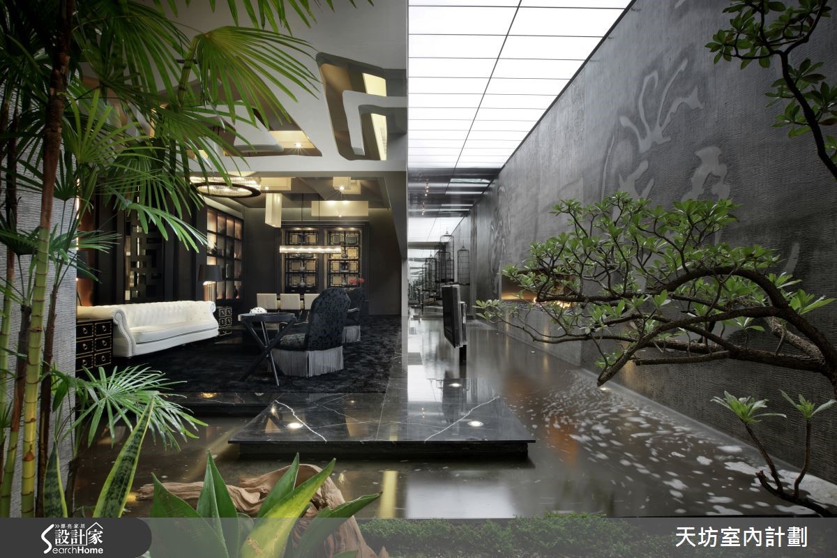 設計師以新東方風格型塑建物,不僅賦予造型炫目的量體