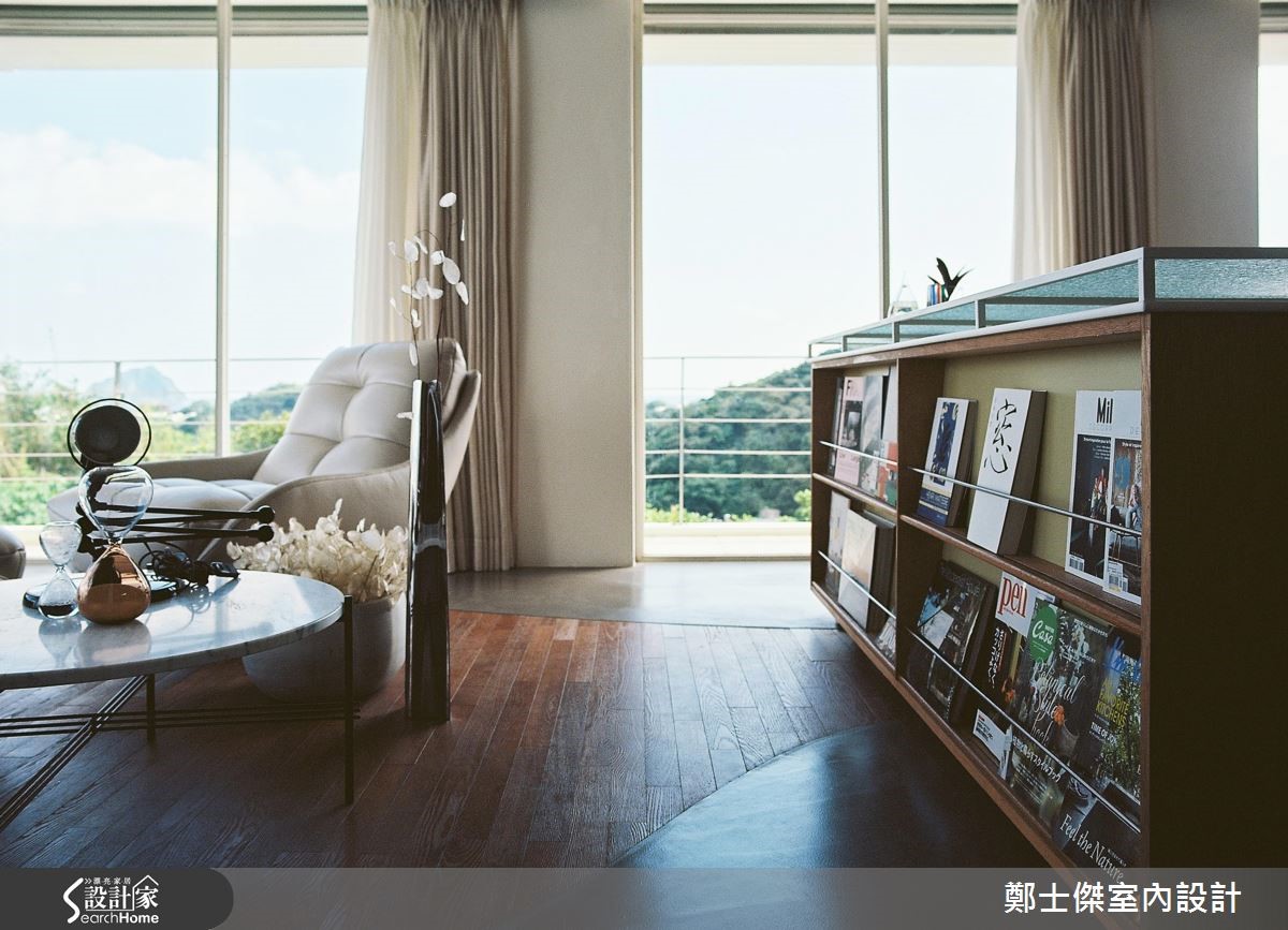 30 坪的居宅,座落於台灣北部濱海處,是身為家庭主婦