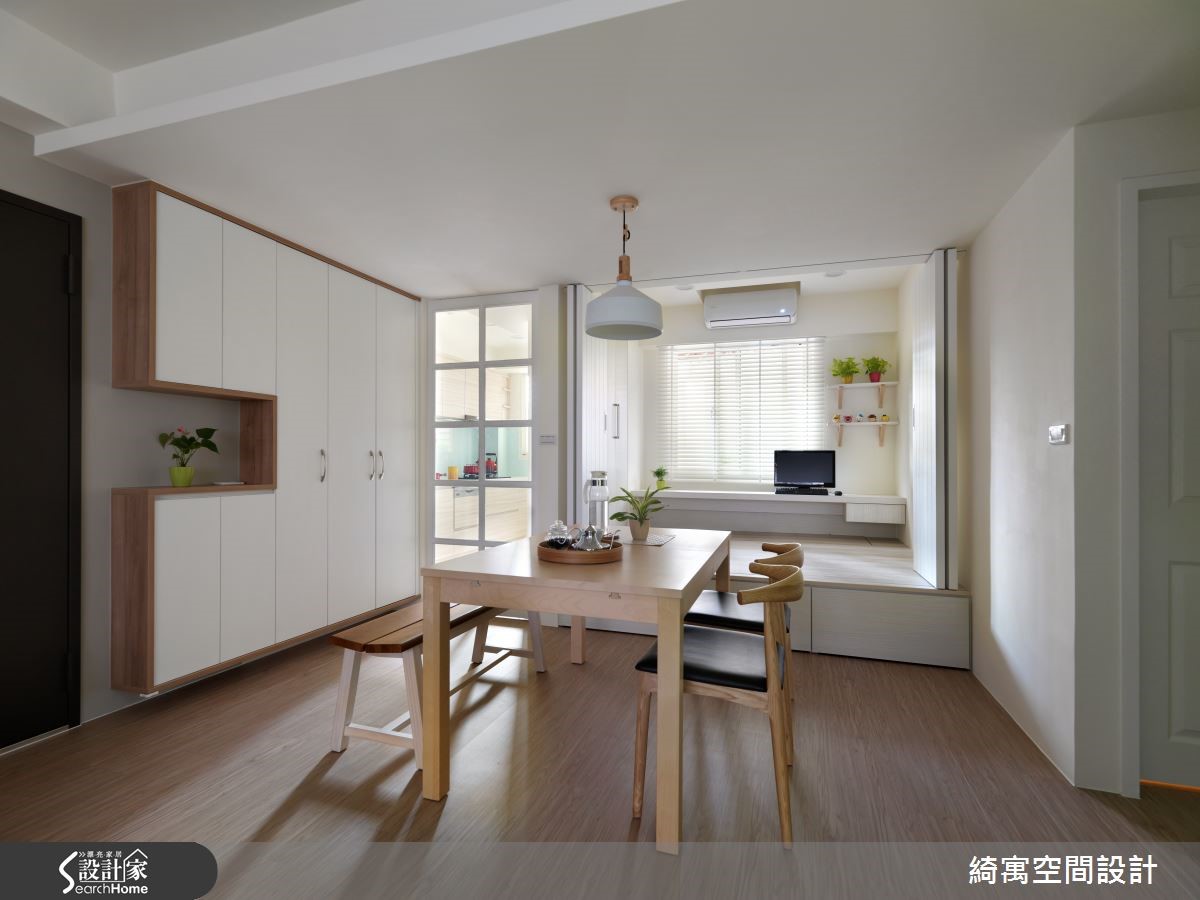26 坪老屋,原始屋況僅有單邊採光,空間感較顯陰暗,