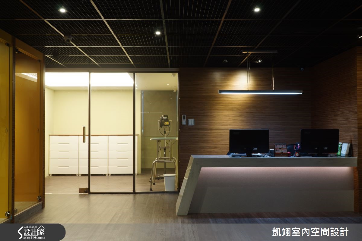 位於夜市商圈的貓咪商旅,規模約 53 坪,配有 12 間特