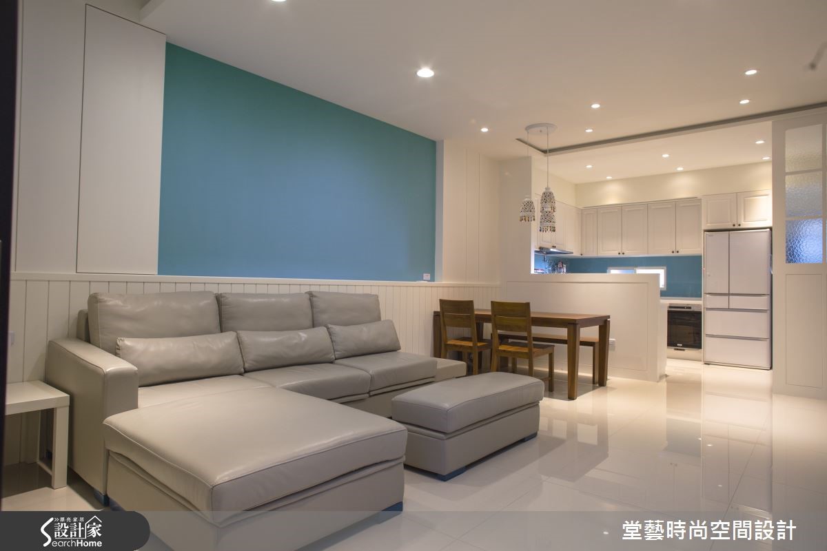 職業為飛官的丈夫喜愛剛毅的工業風格,而妻子則鍾情「