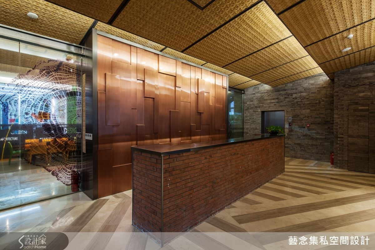 向來勇於挑戰建材混搭與突破色彩框架,藝念集私空間設