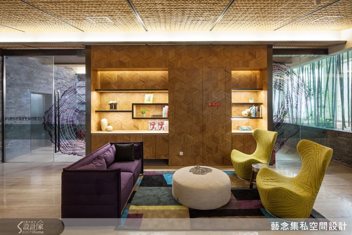 向來勇於挑戰建材混搭與突破色彩框架,藝念集私空間設