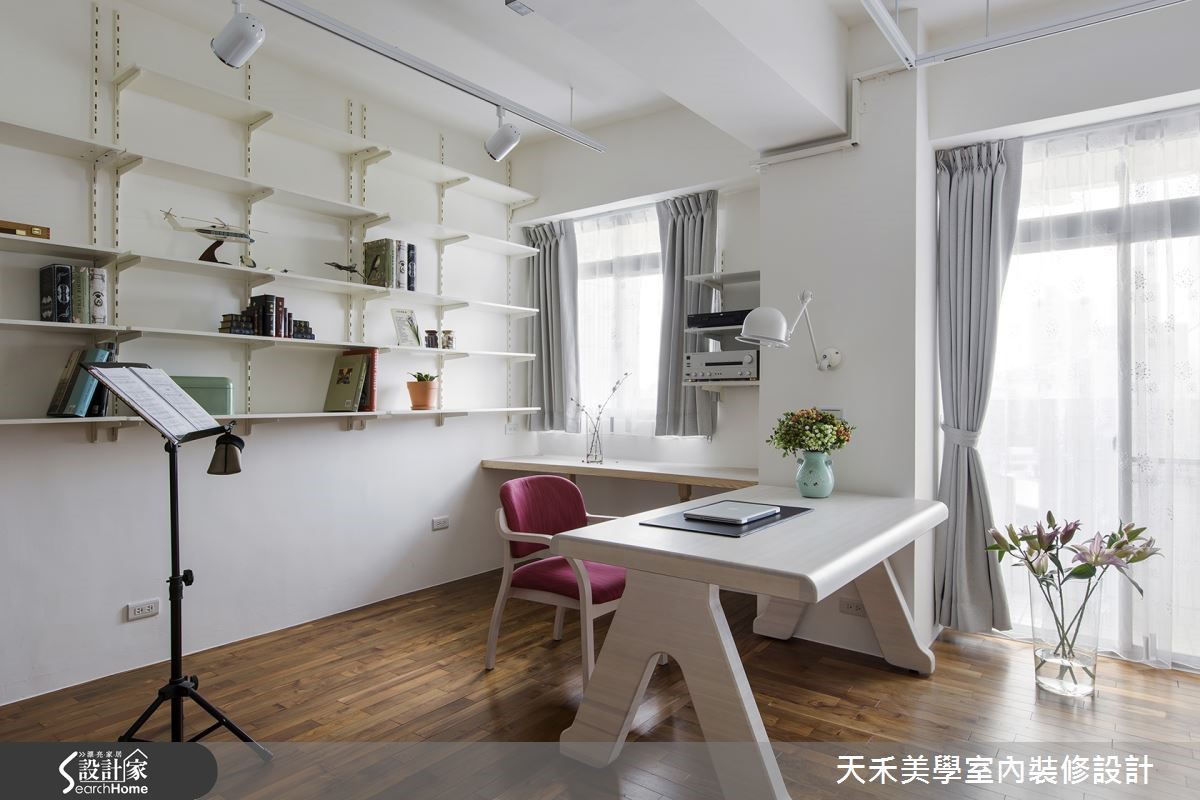 設計師為即將退休的頂客夫妻,設計 15 坪老屋的規劃,