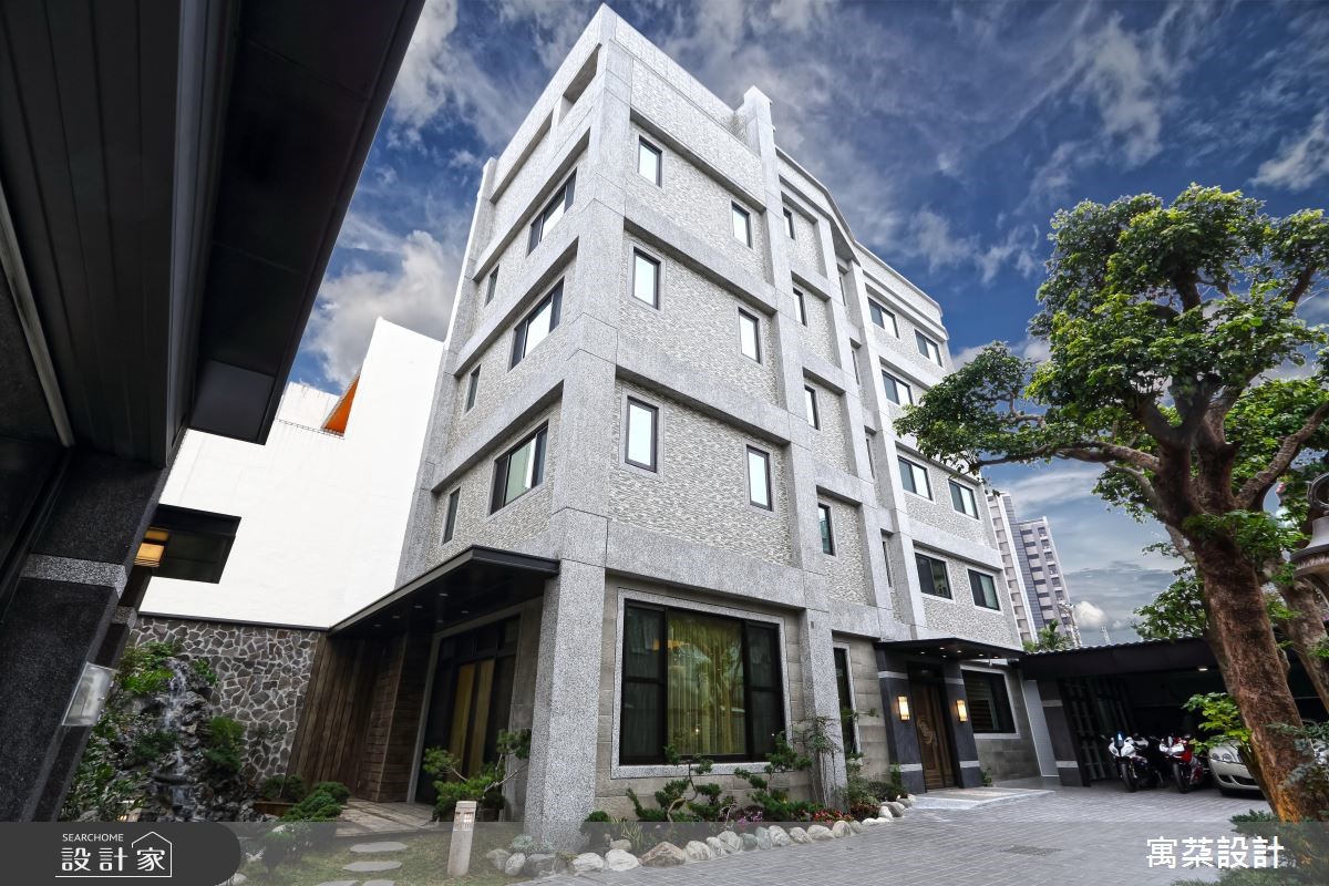 三代同堂,是台灣人傳統而美好的生活型態,中生代挑起