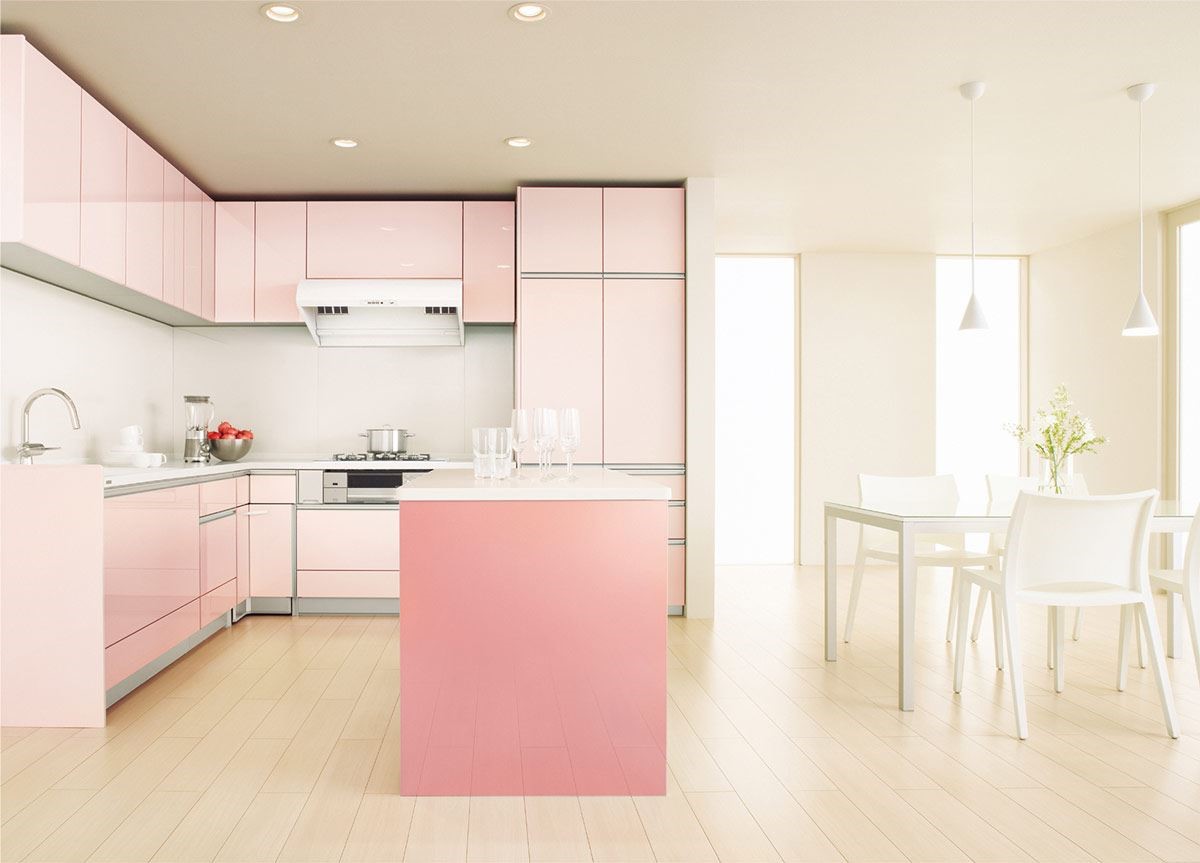 Toclas Kitchen 豐富的色彩,顛覆了一般人對日系廚具的刻板印象。 Toclas Kitchen 豐富的色彩,顛覆了一般人對日系廚具的刻板印象。