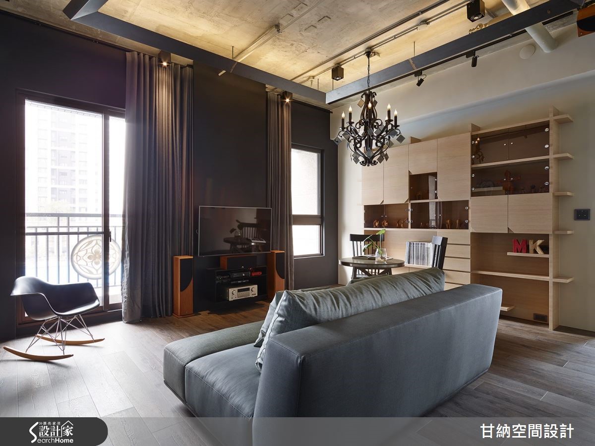 19 坪居家,是屋主與愛貓的生活空間,設計師給予藍與