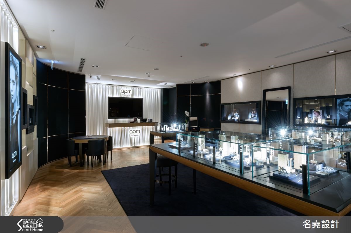 apm MONACO 旗艦店,將商店機能結合 Lounge bar 調性
