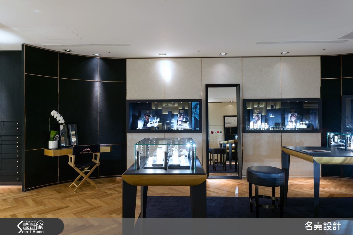 apm MONACO 旗艦店,將商店機能結合 Lounge bar 調性