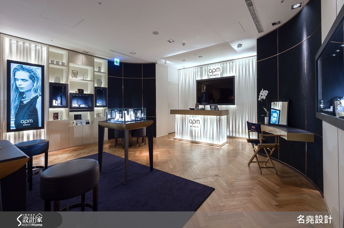 apm MONACO 旗艦店,將商店機能結合 Lounge bar 調性