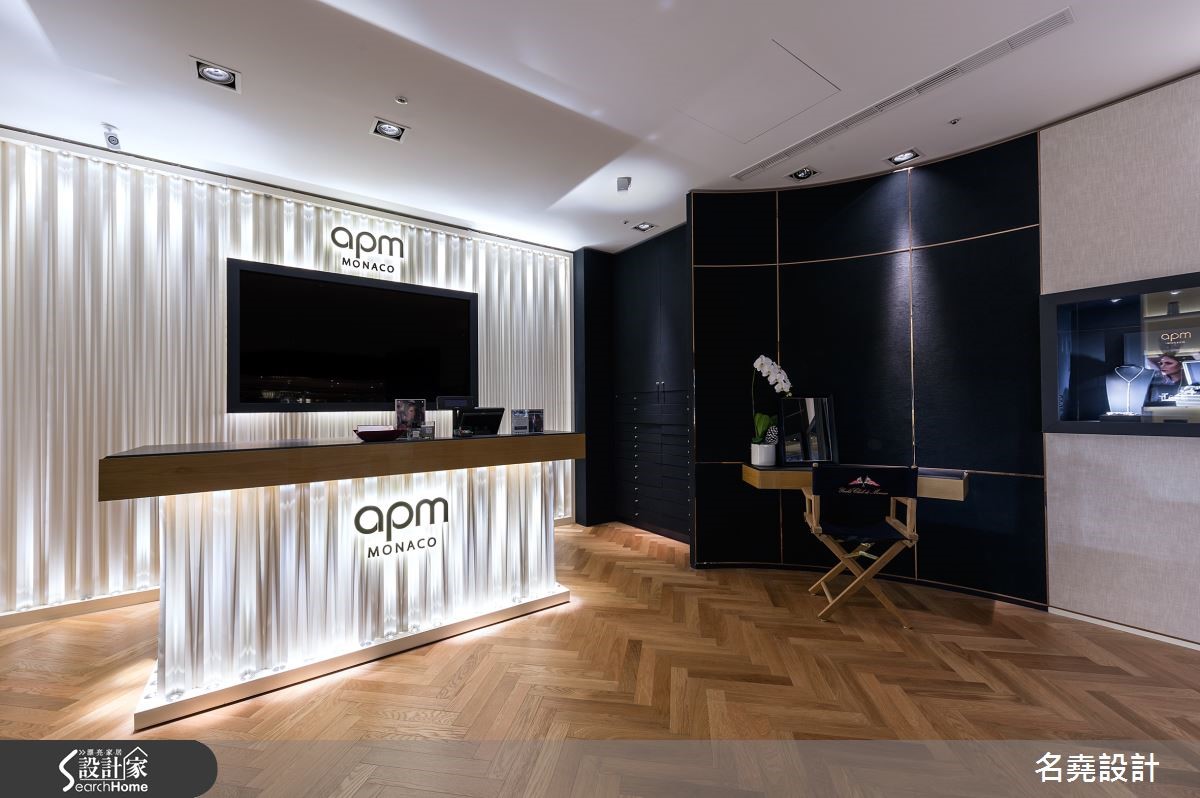 apm MONACO 旗艦店,將商店機能結合 Lounge bar 調性
