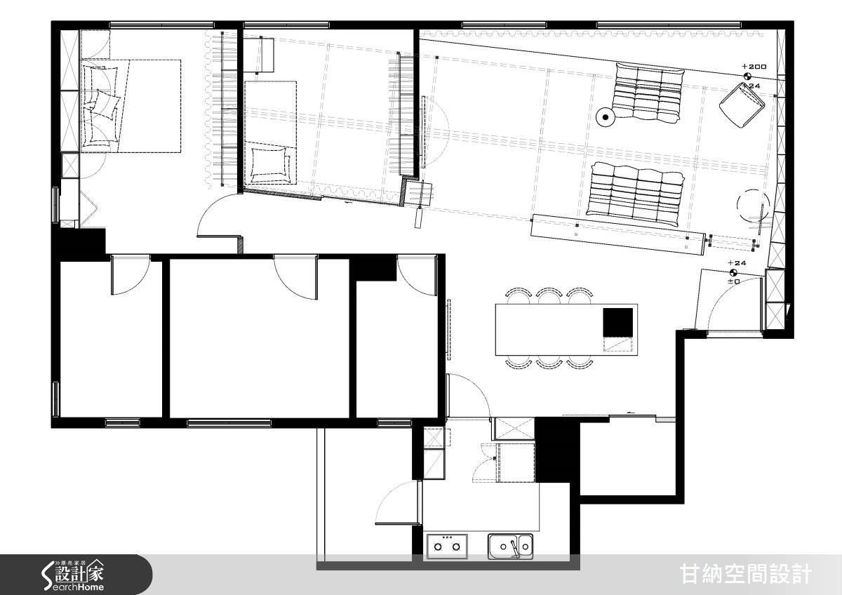 ▲設計師並讓「屋中屋」的骨架稍稍向中間偏移,化解了中央的走廊,同時拓寬客廳區域的尺度。 ▲設計師並讓「屋中屋」的骨架稍稍向中間偏移,化解了中央的走廊,同時拓寬客廳區域的尺度。
