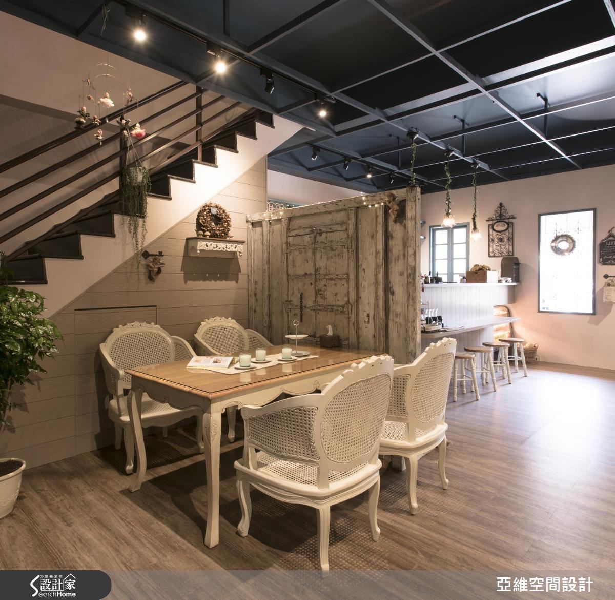 複合式概念,從空間設計衍生至於商業行為,且在全球形