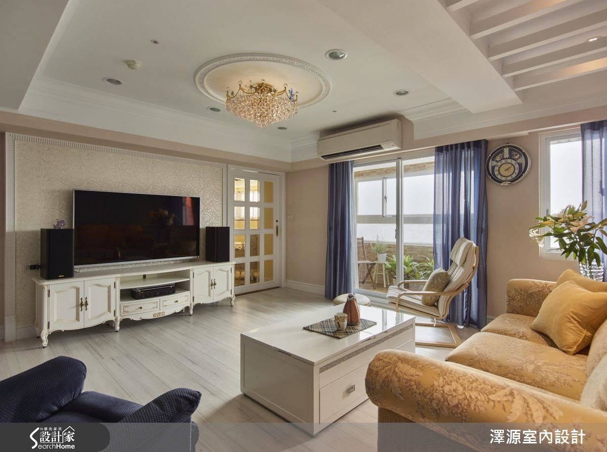 70 坪的空間中,設計師滿足了屋主風格喜好,成就古典鄉村風居家。 70 坪的空間中,設計師滿足了屋主風格喜好,成就古典鄉村風居家。
