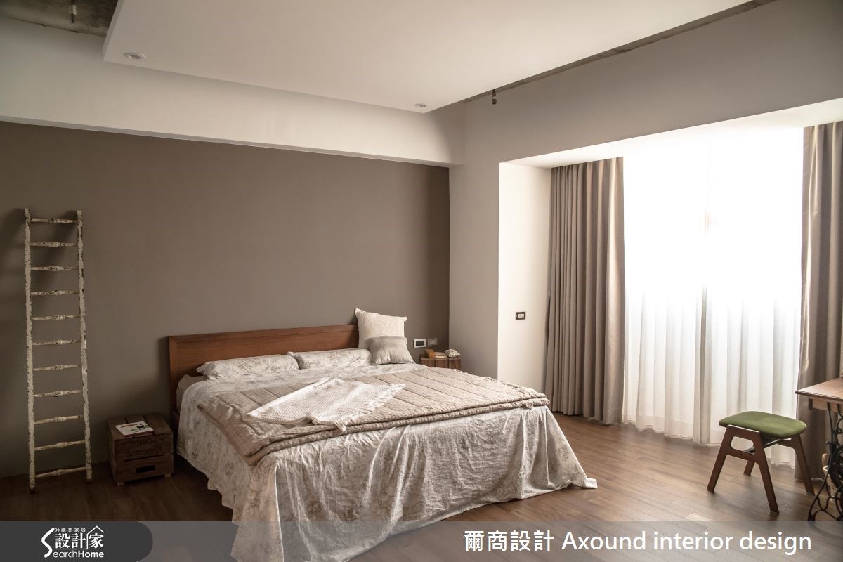 復古而寧靜的 35 坪空間,是新婚夫妻的生活起點,設計