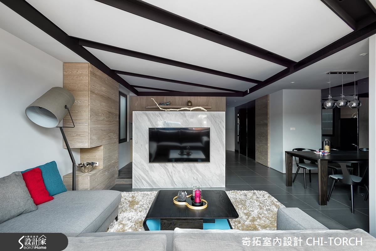 雖在都市中坐擁精華地段,但是位於 1 樓的老屋因為兩