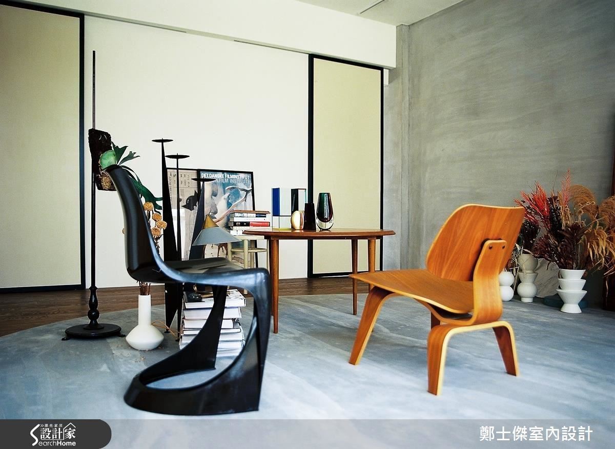 在外商公司工作的屋主情侶,生活模式西化而且隨興,對