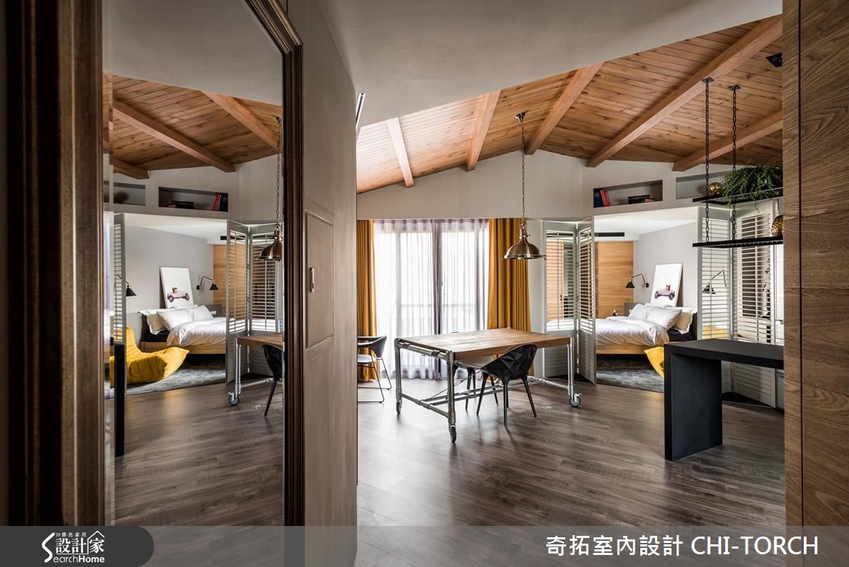 因為愛上頂樓陽台的那一片風景視野,長年居住於海外的
